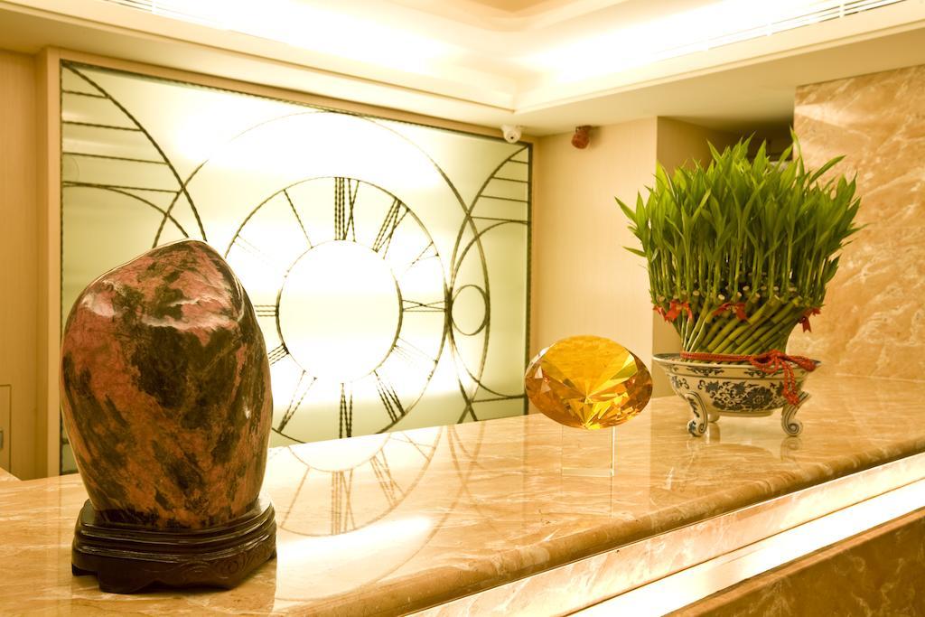 Happy Hotel Taipei Exterior foto