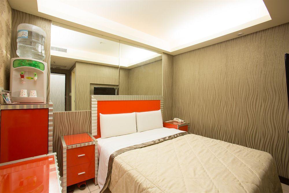 Happy Hotel Taipei Exterior foto